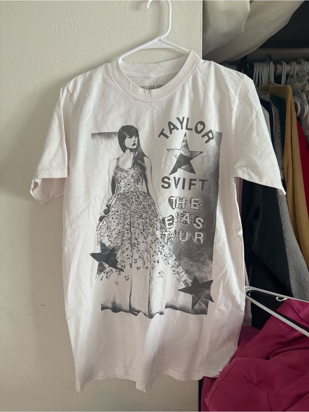 White Graphic Taylor swift ' Tour T-Shirt